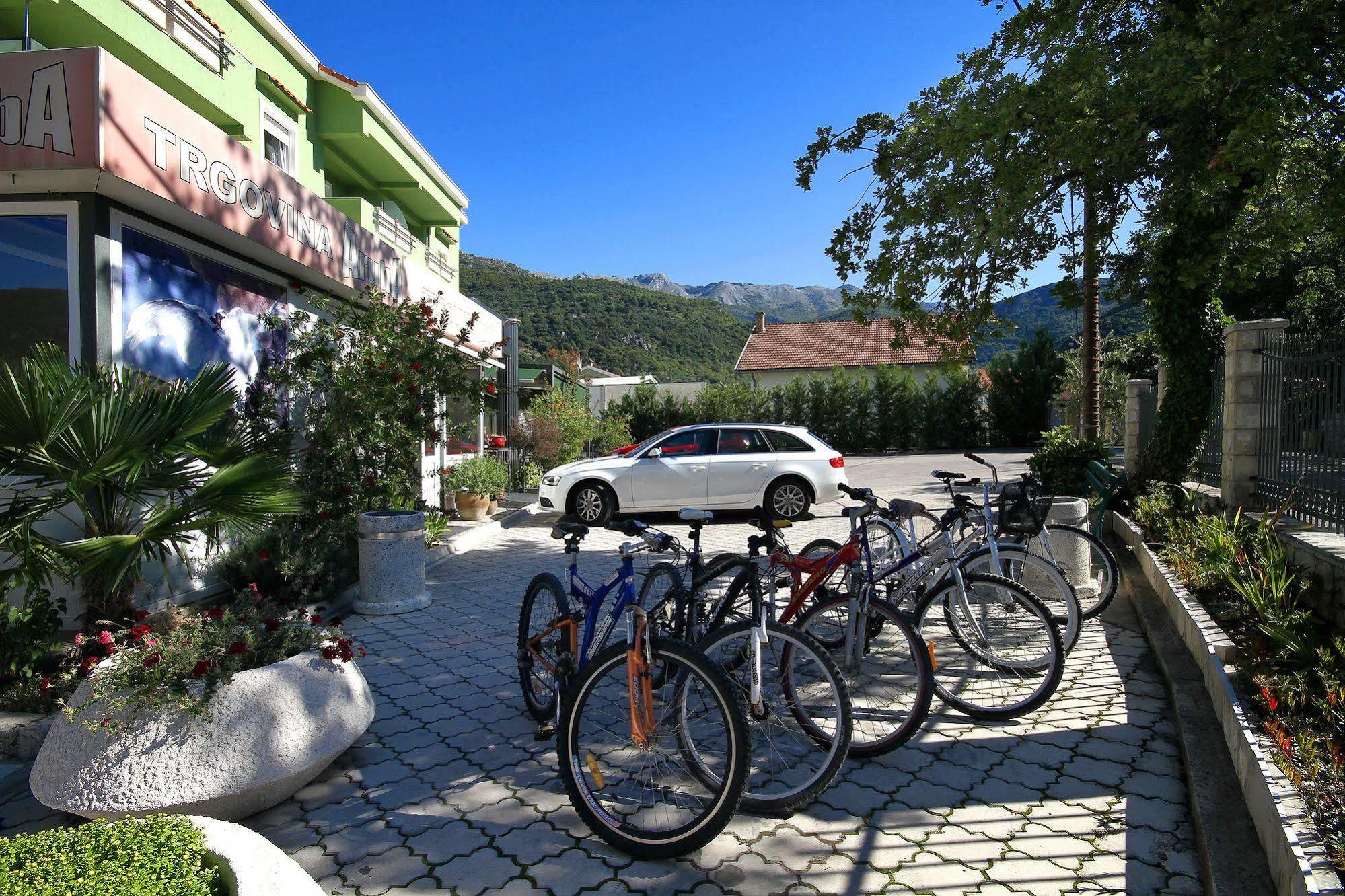 Hotel Aruba Budva Exterior photo